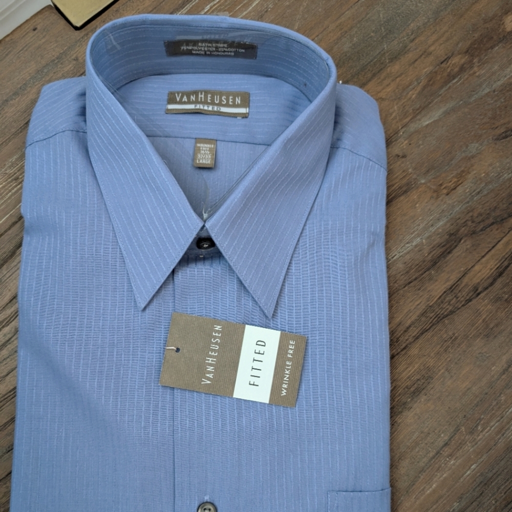 Van Heusen Men's Blue Fitted Shirt